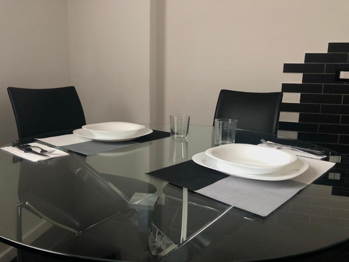 Blaxej, Nel Cuore Di Verona, Moderno Ed Elegante, 4 Posti Letto, Wi-Fi, Self Check In Apartment Luaran gambar