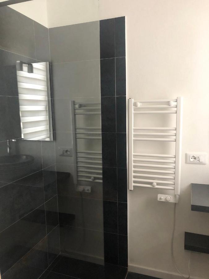 Blaxej, Nel Cuore Di Verona, Moderno Ed Elegante, 4 Posti Letto, Wi-Fi, Self Check In Apartment Luaran gambar