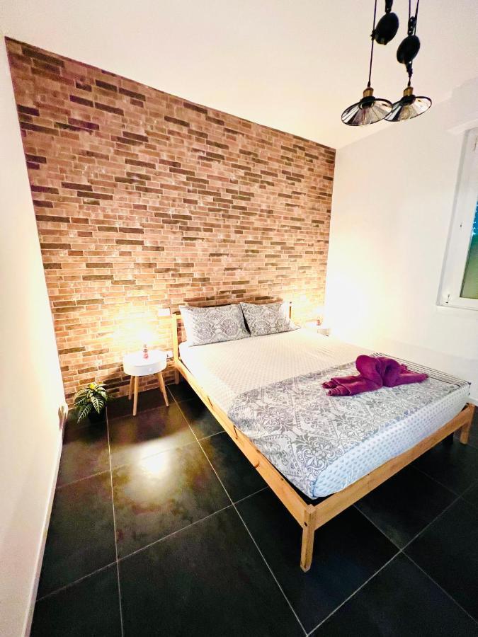 Blaxej, Nel Cuore Di Verona, Moderno Ed Elegante, 4 Posti Letto, Wi-Fi, Self Check In Apartment Luaran gambar