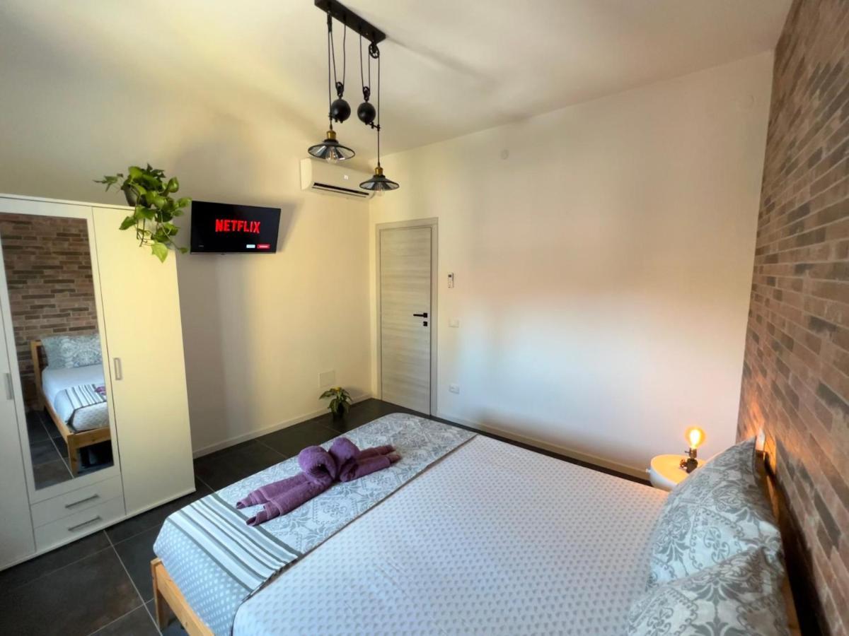 Blaxej, Nel Cuore Di Verona, Moderno Ed Elegante, 4 Posti Letto, Wi-Fi, Self Check In Apartment Luaran gambar