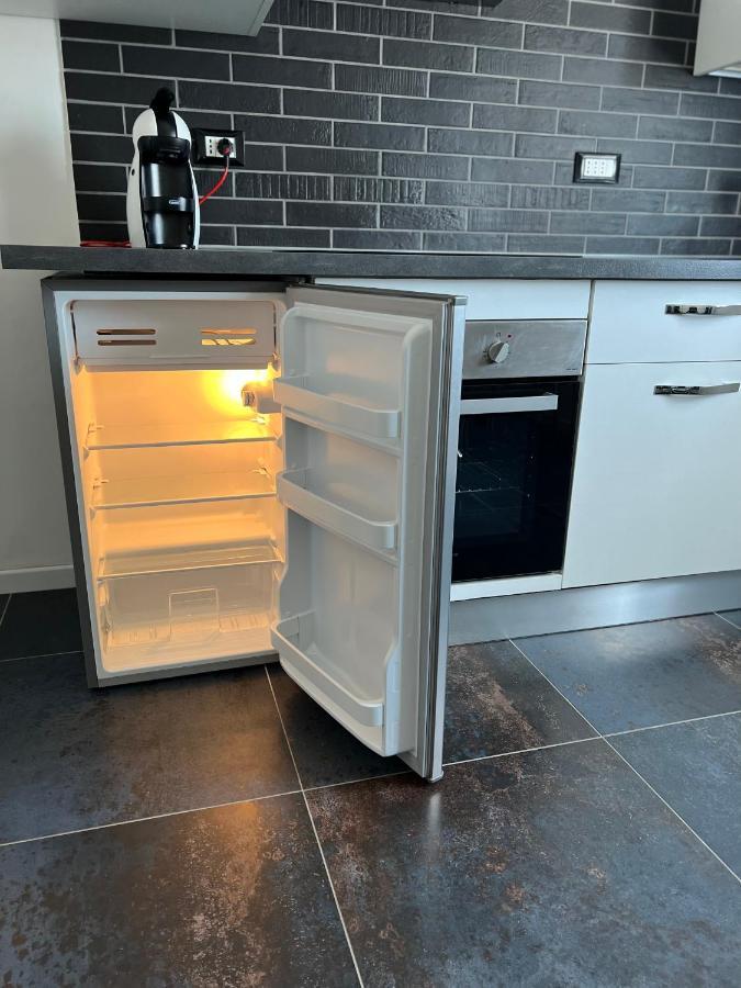 Blaxej, Nel Cuore Di Verona, Moderno Ed Elegante, 4 Posti Letto, Wi-Fi, Self Check In Apartment Luaran gambar
